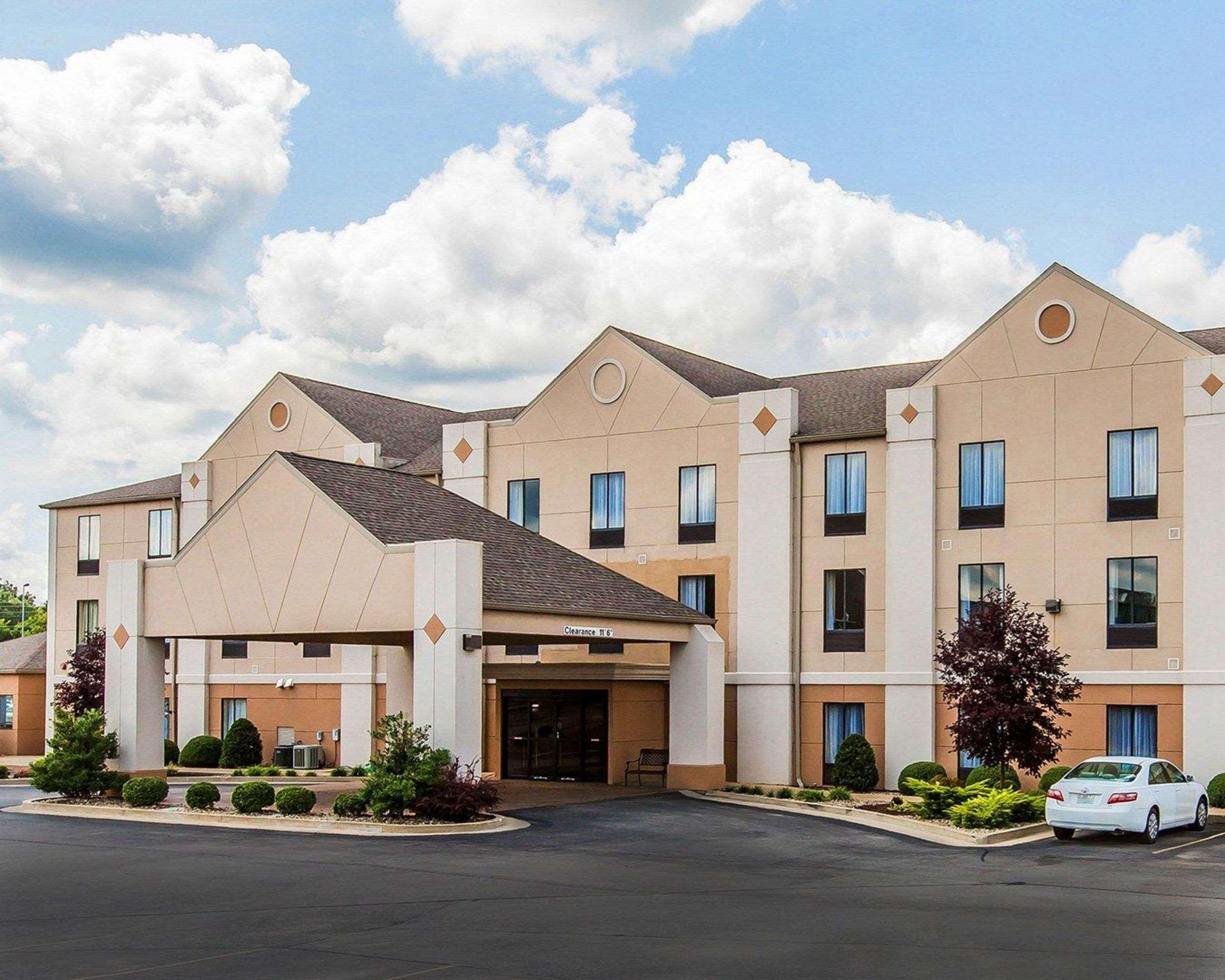 Comfort Inn Sullivan Exterior photo